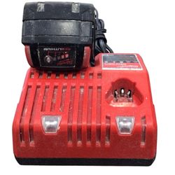 Milwaukee M12 and M18 12-Volt/18-Volt Lithium-Ion Multi-Voltage Battery Charger And Battery XC5.0