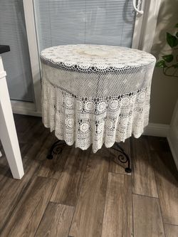 Round Table Cloth