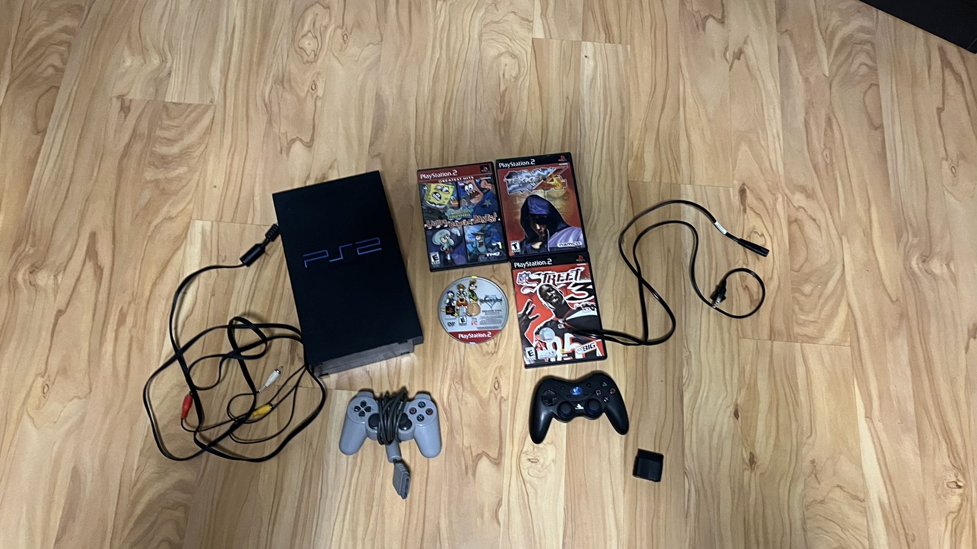 PS2 TESTED with two controllers and 4 games.