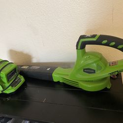 40V Battery Powered Leaf Blower + Charger