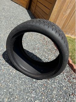 275/30/20 Continental tire