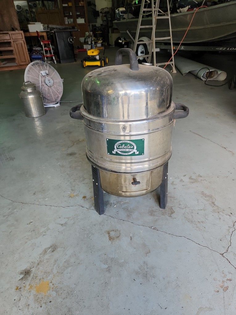 Cabela's BBQ/SMOKER