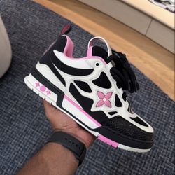 LOUIS VUITTON TRAINER 