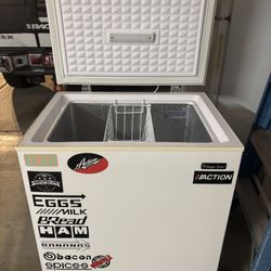 Magic Chef 5.0 Cu Ft Freezer 