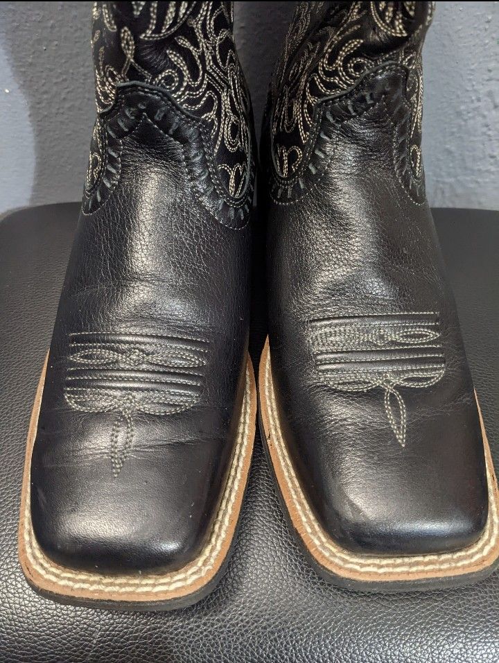 Ariat Women's Round Up Remuda Black Deertan Wide Square Toe Western Boots