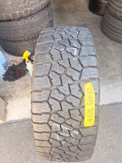 LT 275/70/17 Falken Wildpeak AT3W (1)