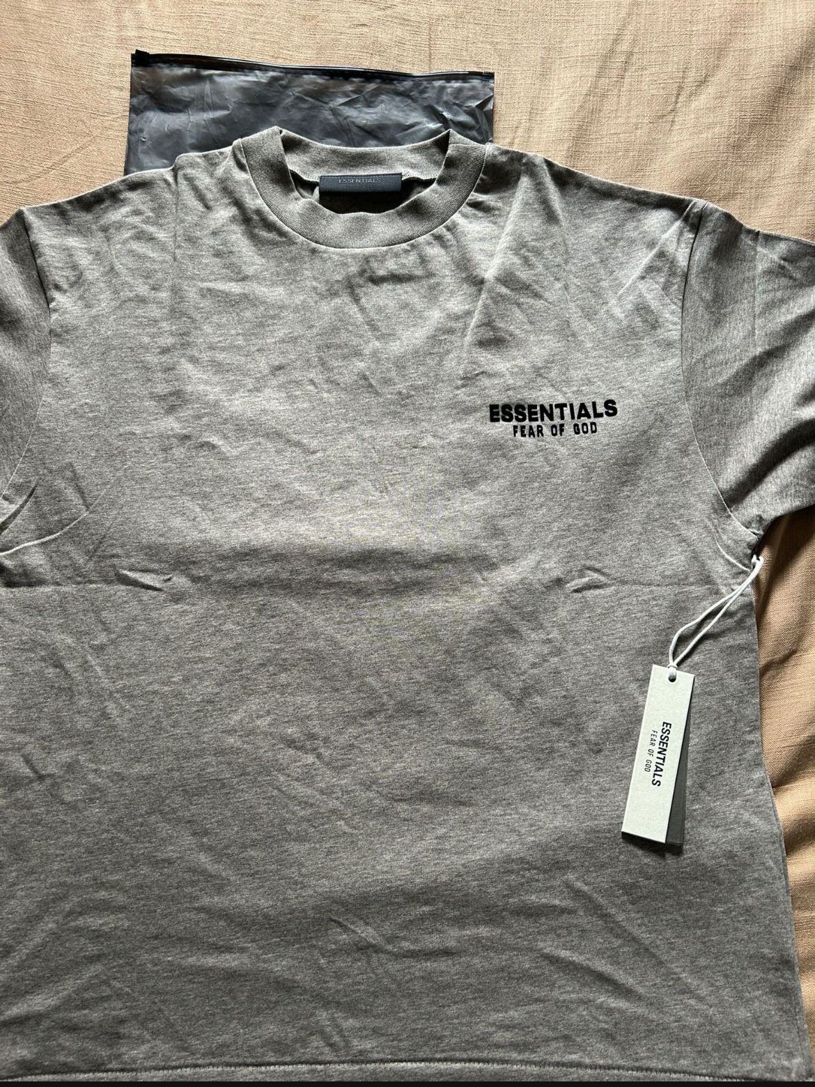 ESSENTIALS SHIRT