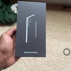 Samsung S25 Ultra BRAND NEW 