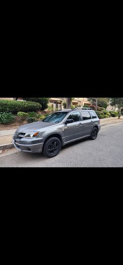 Mitsubishi Outlander clean Title