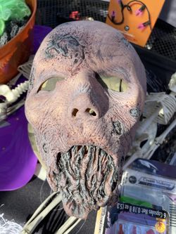 *HALLOWEEN* 1/2 Mask - Zombie