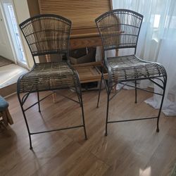 Bar/Counter Height Stools.  Set of 2