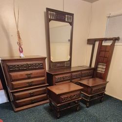 70's Vintage 6 Piece Solid Wood Bedroom Set 