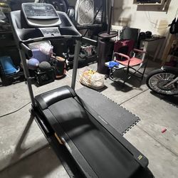 Golds Gym Treadmill 