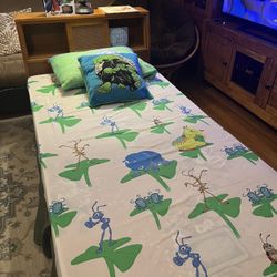 2 Twin Beds 