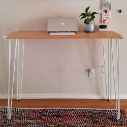Desk With Hairpin Legs 