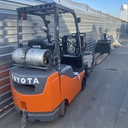 Forklifts 