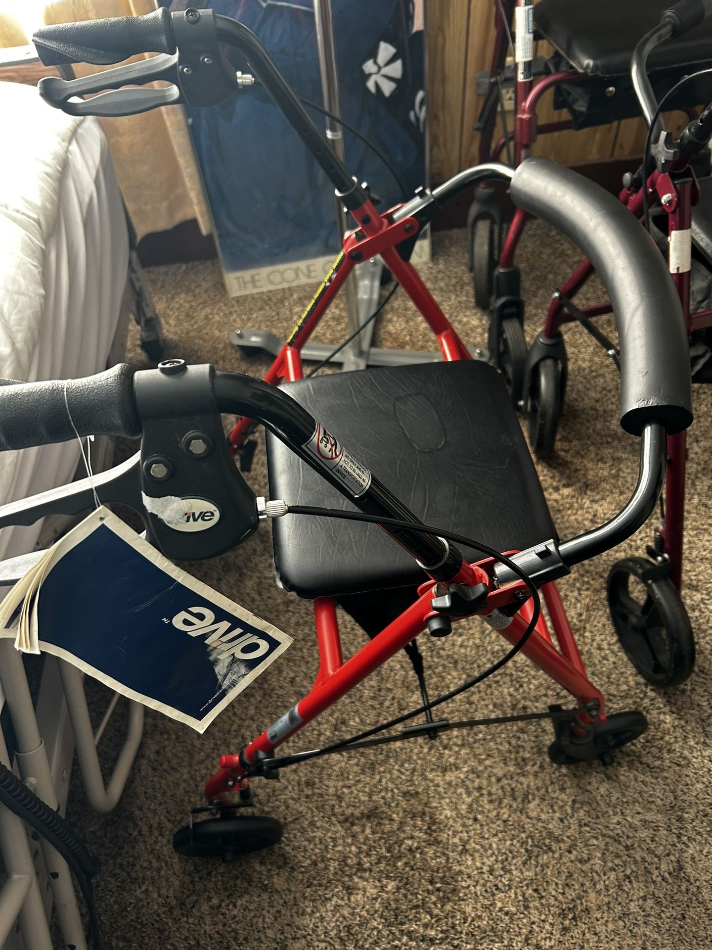 Drive Medical Walker Rollator / Rollator Walkers With Storage