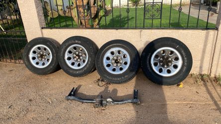 Tahoe rims & tires 17s and hitch