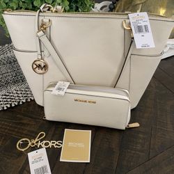 NEW MICHAEL KORS WALKET PURSE AND KEYCHAIN