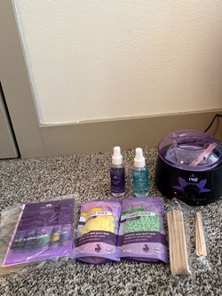 Complete waxing kit