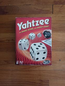 3/$10 🌟 Hasbro Yahtzee Classic Dice Board Game