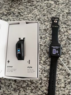 Apple Watch SE and Fitbit inspire 3 bundle
