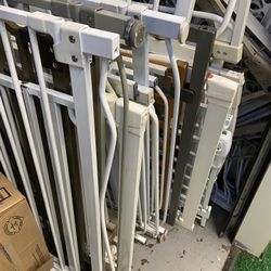 Lots Of Dog Pet Stairway Gates Baby Doorway Gate Pressure Mounted Safe 