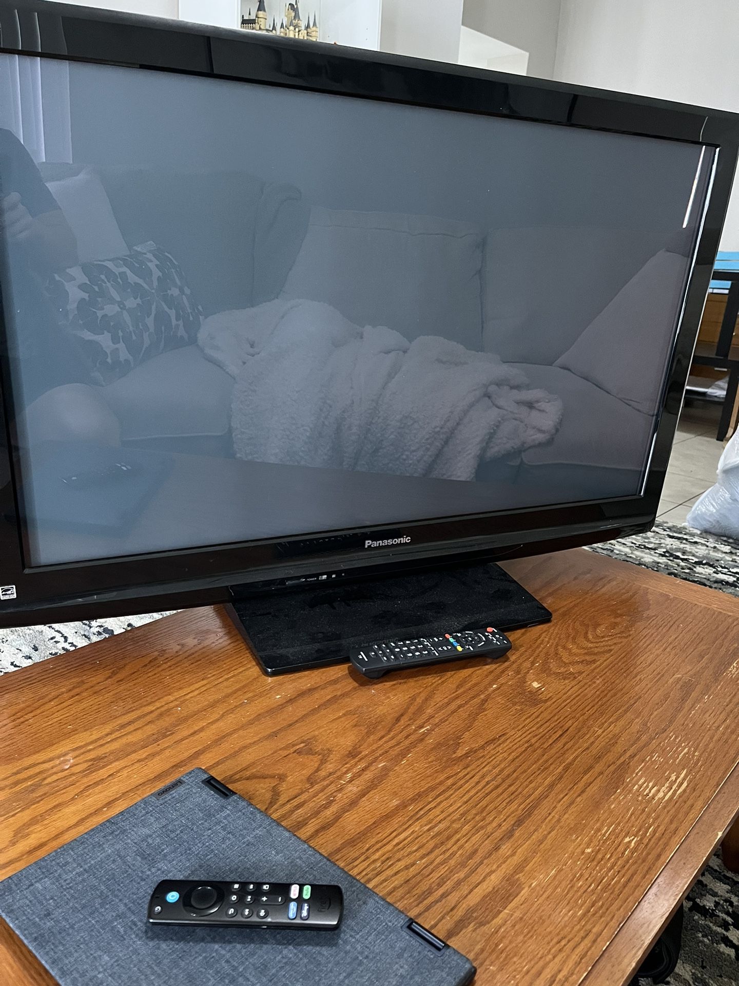 *Panasonic 40” TV* GREAT DEAL!