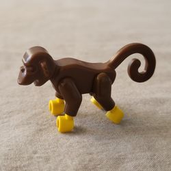 Lego 2550c01 Monkey Chimpanzee Brown from Set 6278 and 6285 and 6292 and 6270 and 6290 Minifigure 