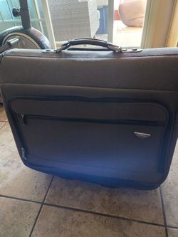 Dockers Soft-Side Rolling garment bag Luggage Suitcase