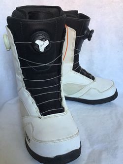 Size 9 M ThirtyTwo Double Boa Snowboard Boots