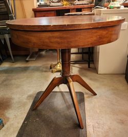 Antique Darling round MCM Table
