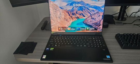 Acer - Predator Helios Neo 16S AI Gaming Laptop - 16" OLED 240Hz - Intel Core Ultra 9 - NVIDIA GeForce RTX 5070Ti – 32GB – 1TB - Obsidian Black
