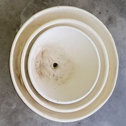 Clay/ Ceramic Flower Pots (3 pieces set)