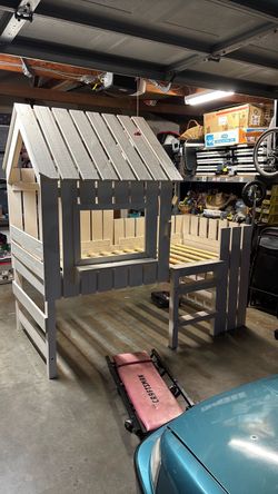 Kids twin size bed