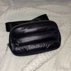 Lululemon Puffer Fanny Pack 🖤