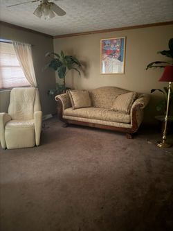 BenchCraft  Elegant sofa (used)