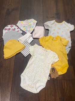 Lot of 10 girls shirts beanie hats wash clothes size 0/3 months by rabbit bear #8