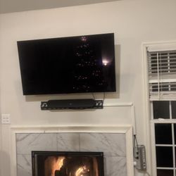 Vizio Flat Screen 43-45