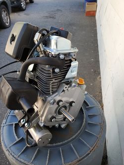 212 cc Ohv 4 cycle engine with electric start