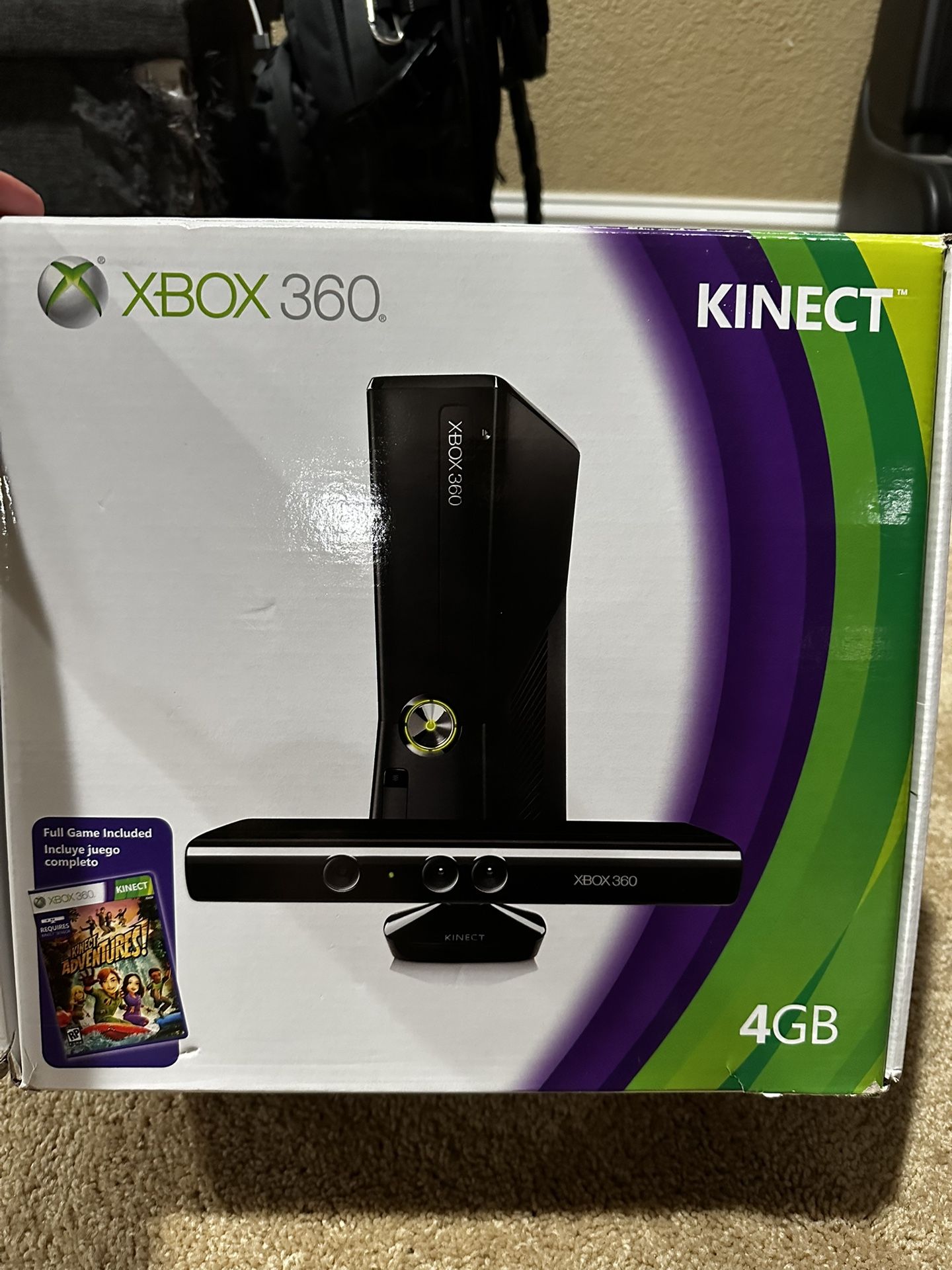 Xbox 360 W/ Kinect + 6 Games