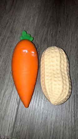 Carrot and peanut squishy