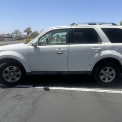 2010 FORD ESCAPE FWD V6 LIMITED