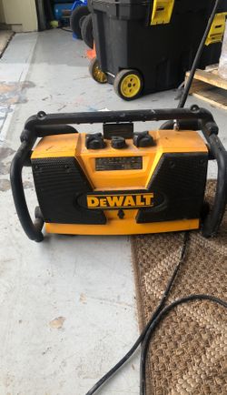 Dewalt jobsite radio