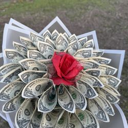 Flower Money Arrangements/ Arreglo De Dinero Con Flor