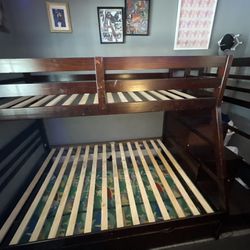Twin/Full Bunk Bed W/ Trundle & Storage