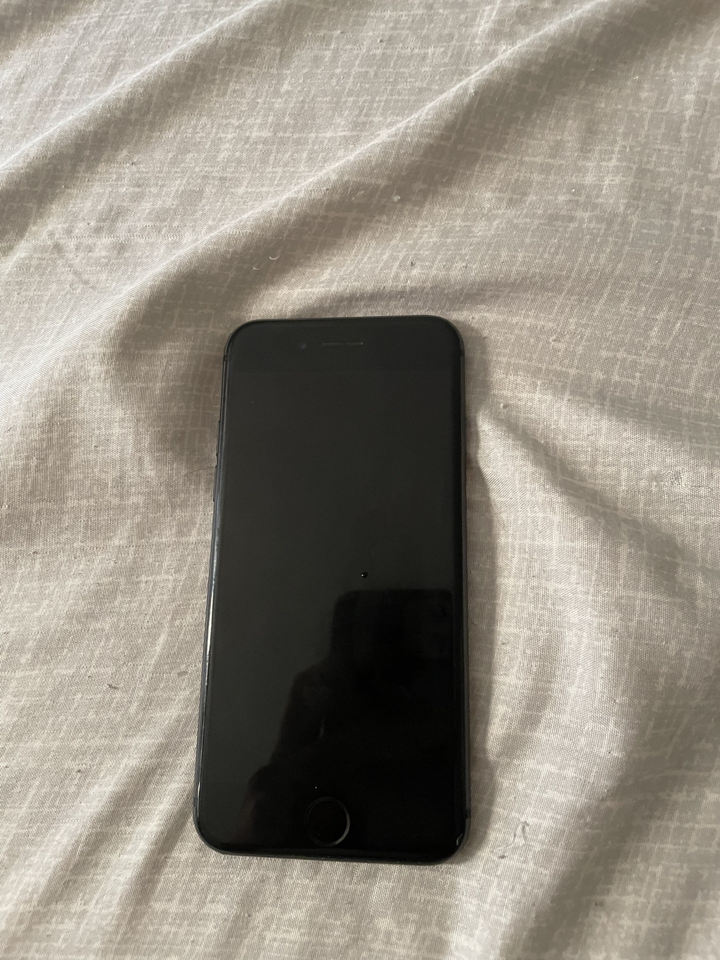 iPhone 8 Used for Sale in Cleveland, OH OfferUp
