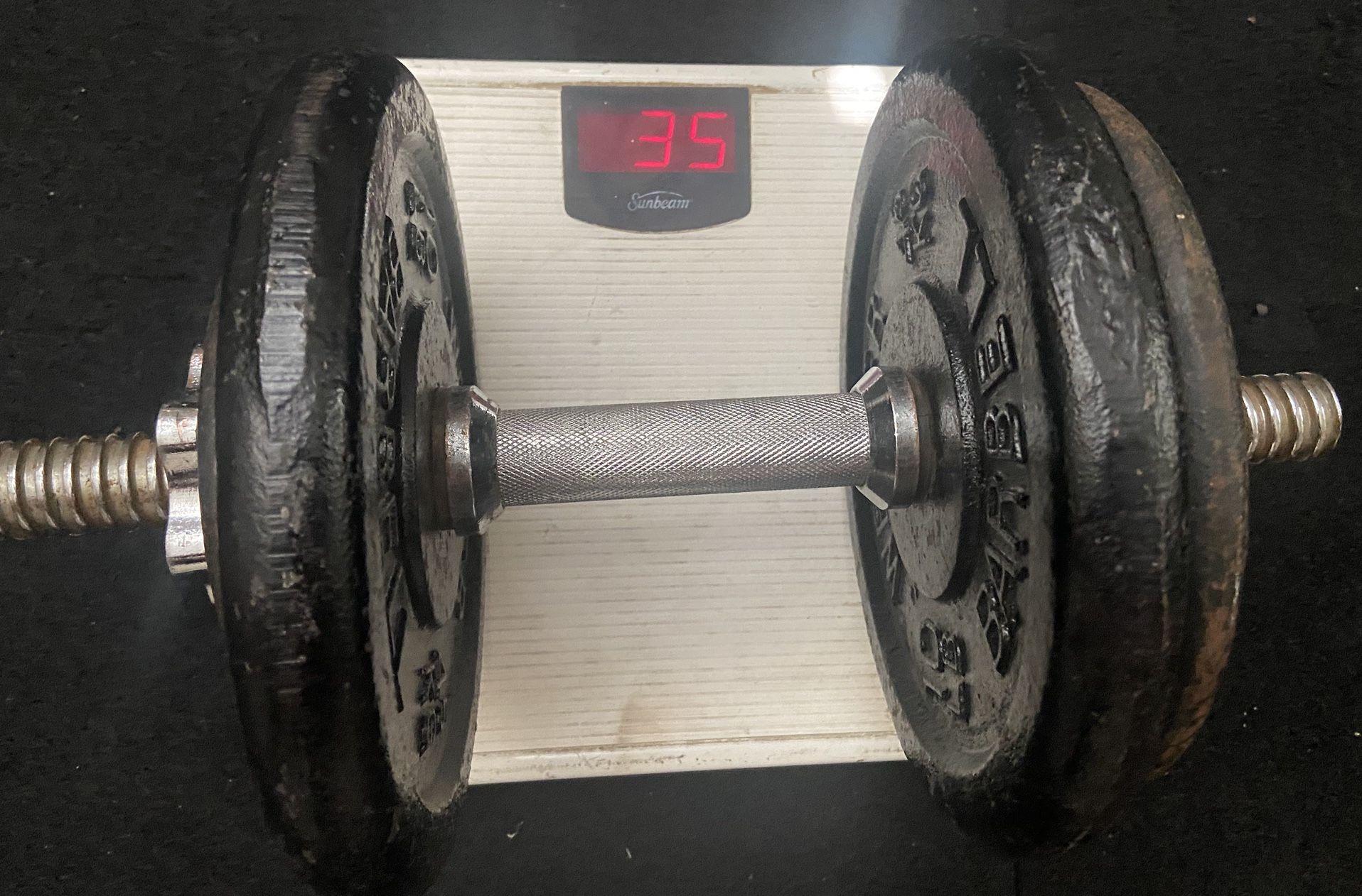 35 Lb Pairs Adjustable dumbbell. 70 Lb Total