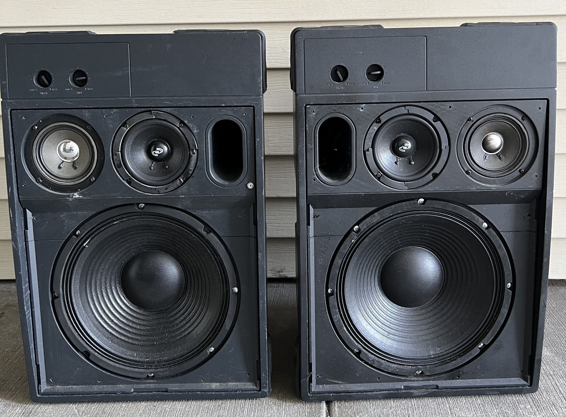 JBL Control 10 Speakers