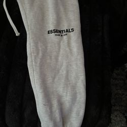 Essential Sweats Size Large 